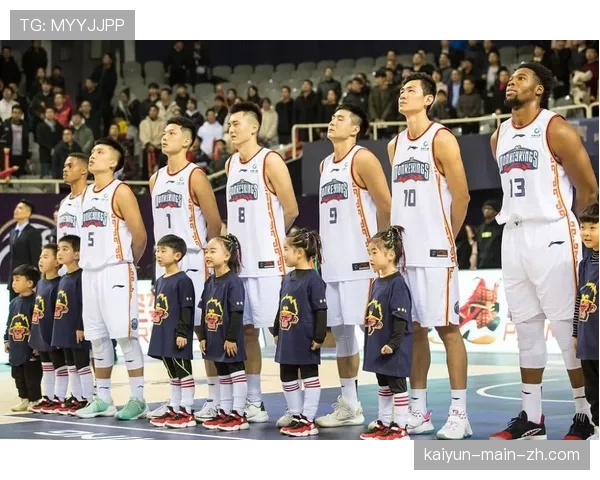 辽宁队客场击败南京止住连败 战绩小幅提升 辽宁队客场击败南京止住连败 战绩小幅提升