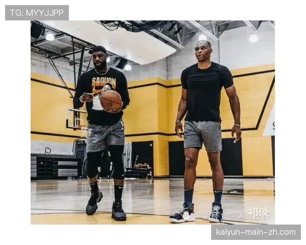 教练组设计灵活轮转体系 多功能球员培养成当务之急